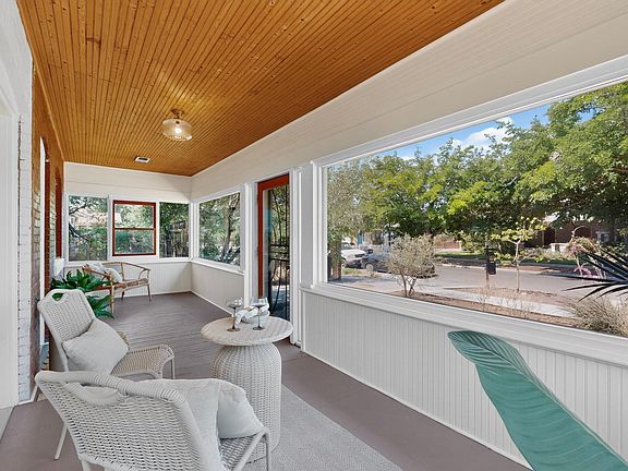 3rd image of 520 Luna Blvd NW