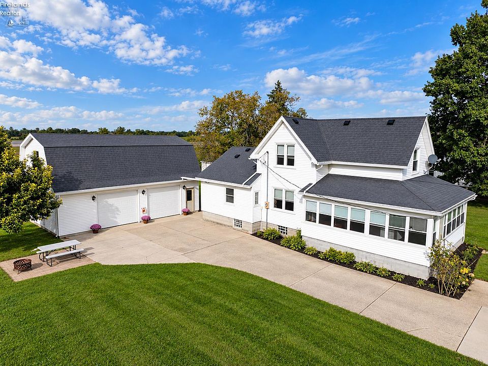 1st image of 5920 Clover Ln