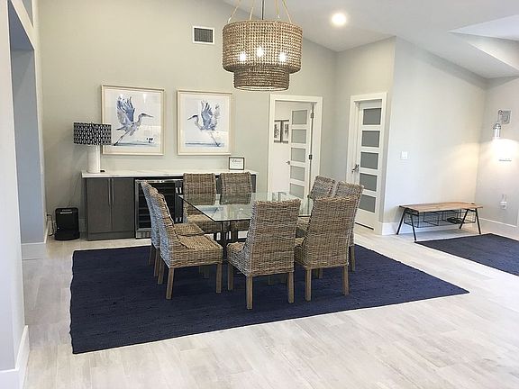4th image of 335 Cottage Ct