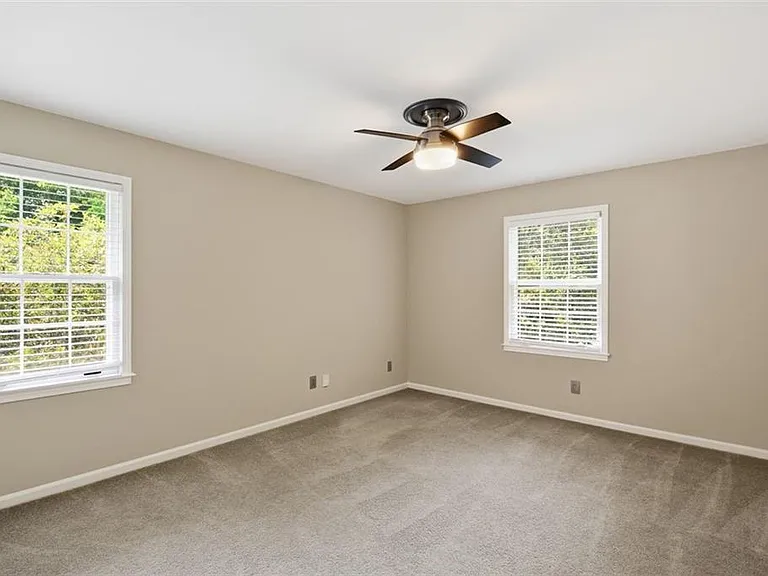 435 Stonebridge Dr — Photo 25