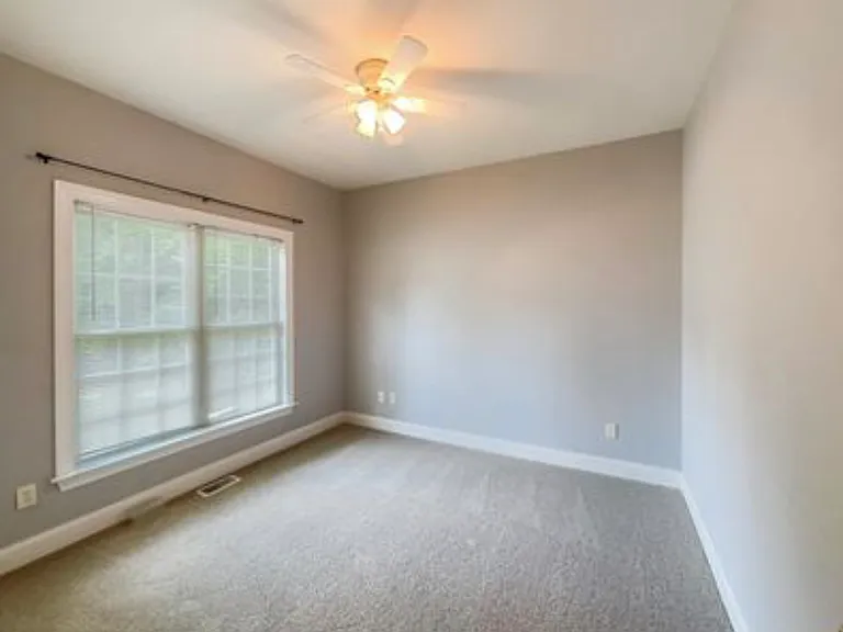 221 Black Forest Dr — Photo 7