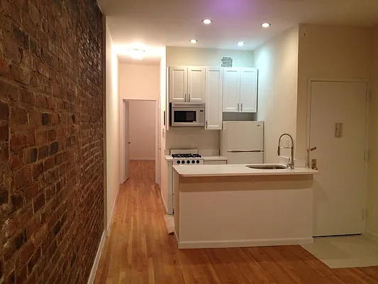 Rented by Sky Management | media 28