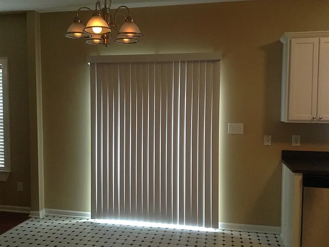 10004 Barrands Ln — Photo 4