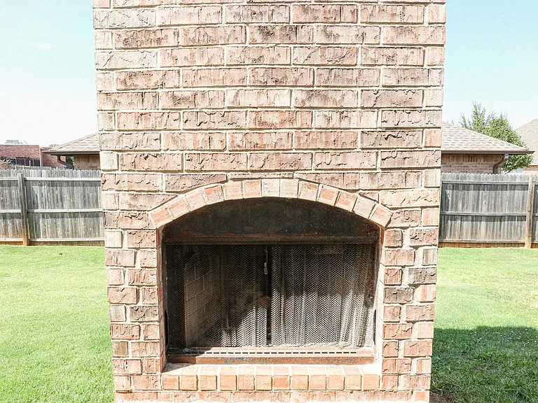 17225 Ridgewood Dr — Photo 37