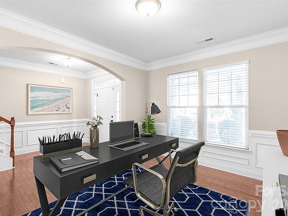 4th image of 2003 Fallondale Rd