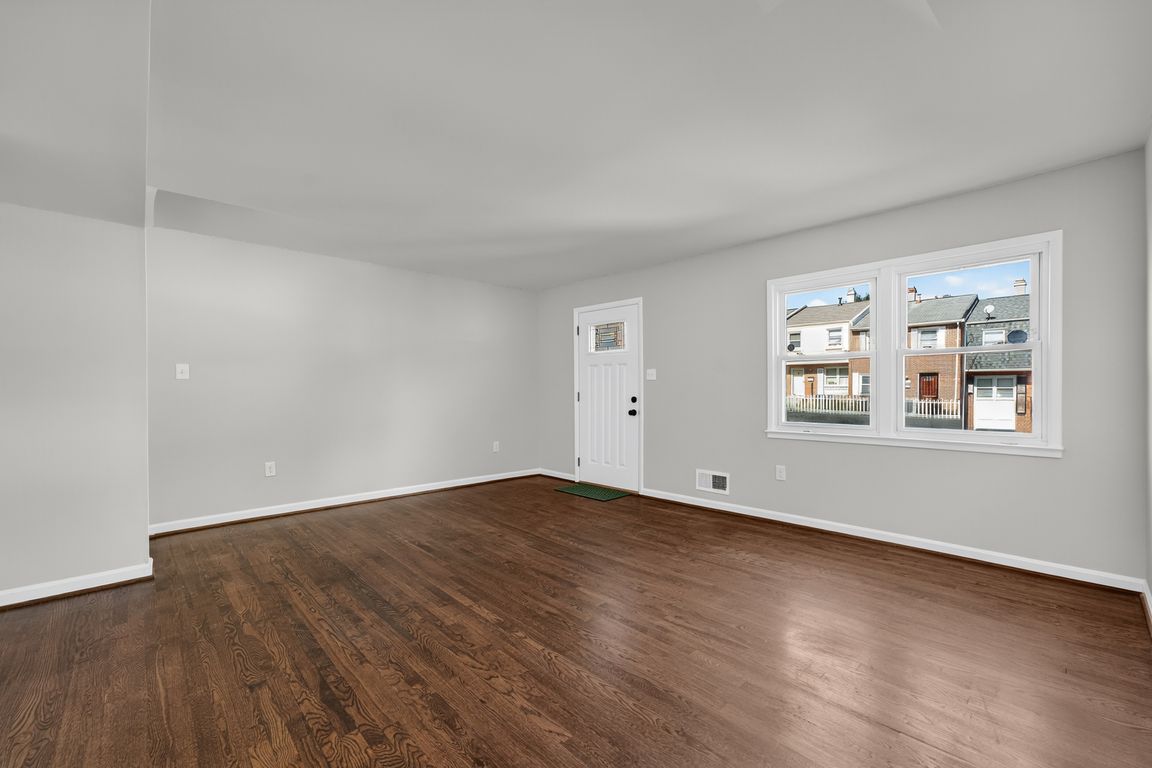 next background image