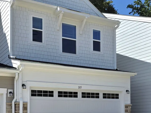 185 Cabernet Dr, Chapel Hill, NC 27516