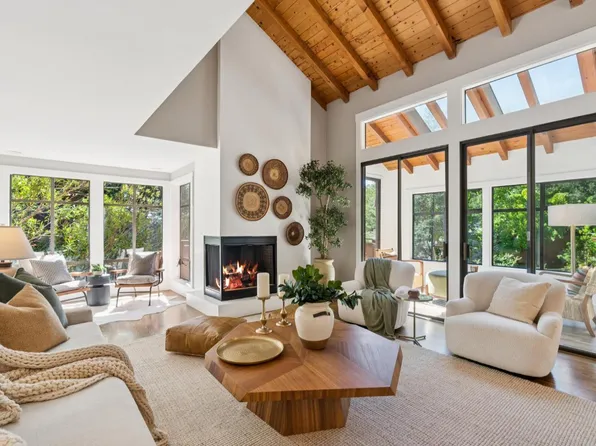 14 Oak Forest Road, Novato, CA 94949