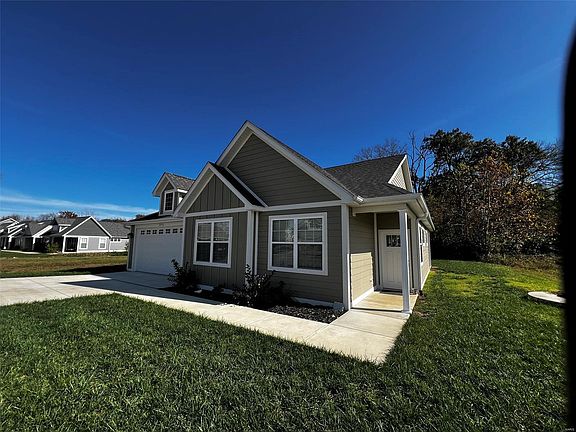 4th image of 2111 Esker Trail Cpe