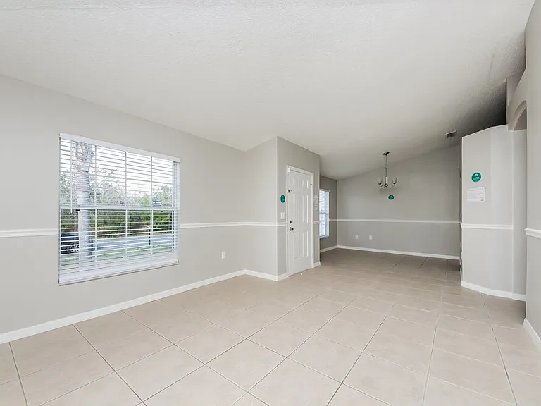 473 Martigues Dr — Photo 4