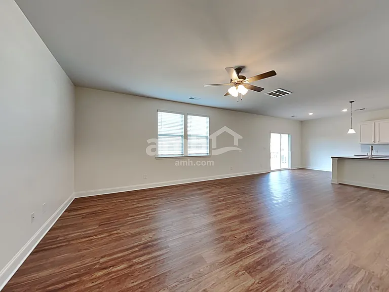 174 Larragan Dr — Photo 6