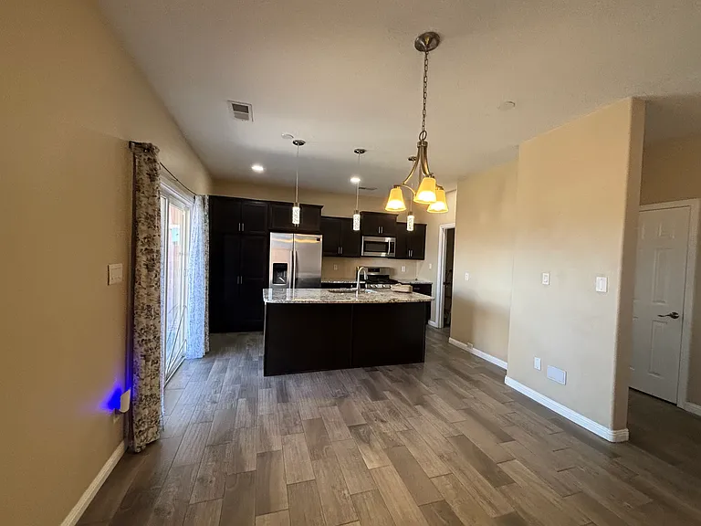8224 Bluffs Edge Pl NW — Photo 5