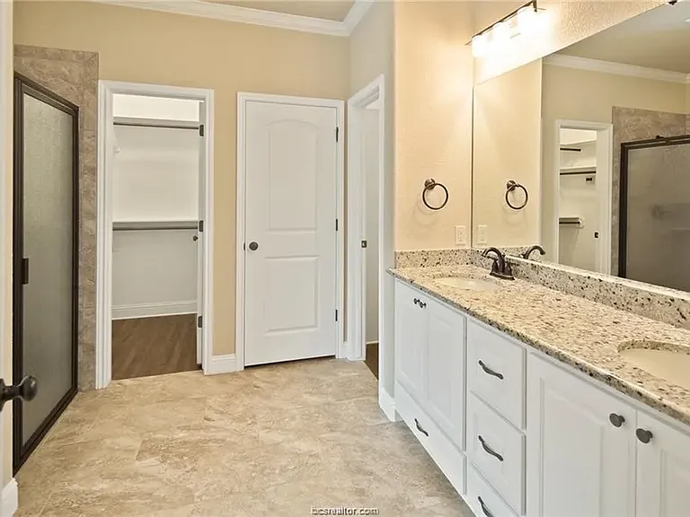 4029 Crestmont Dr — Photo 12