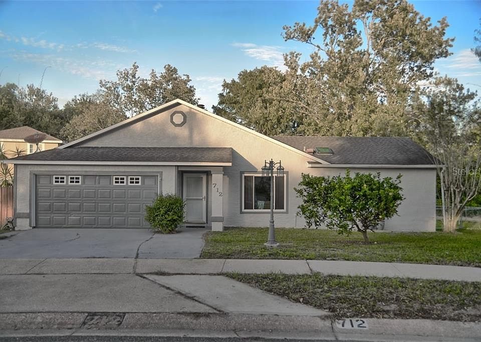 1st image of 712 Crows Bluff Ln