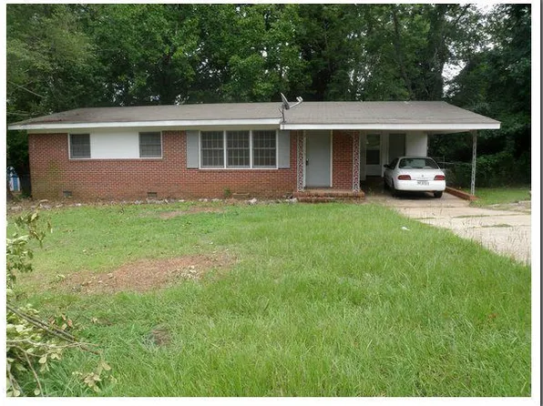 2116 Milano Dr, Columbus, GA 31903