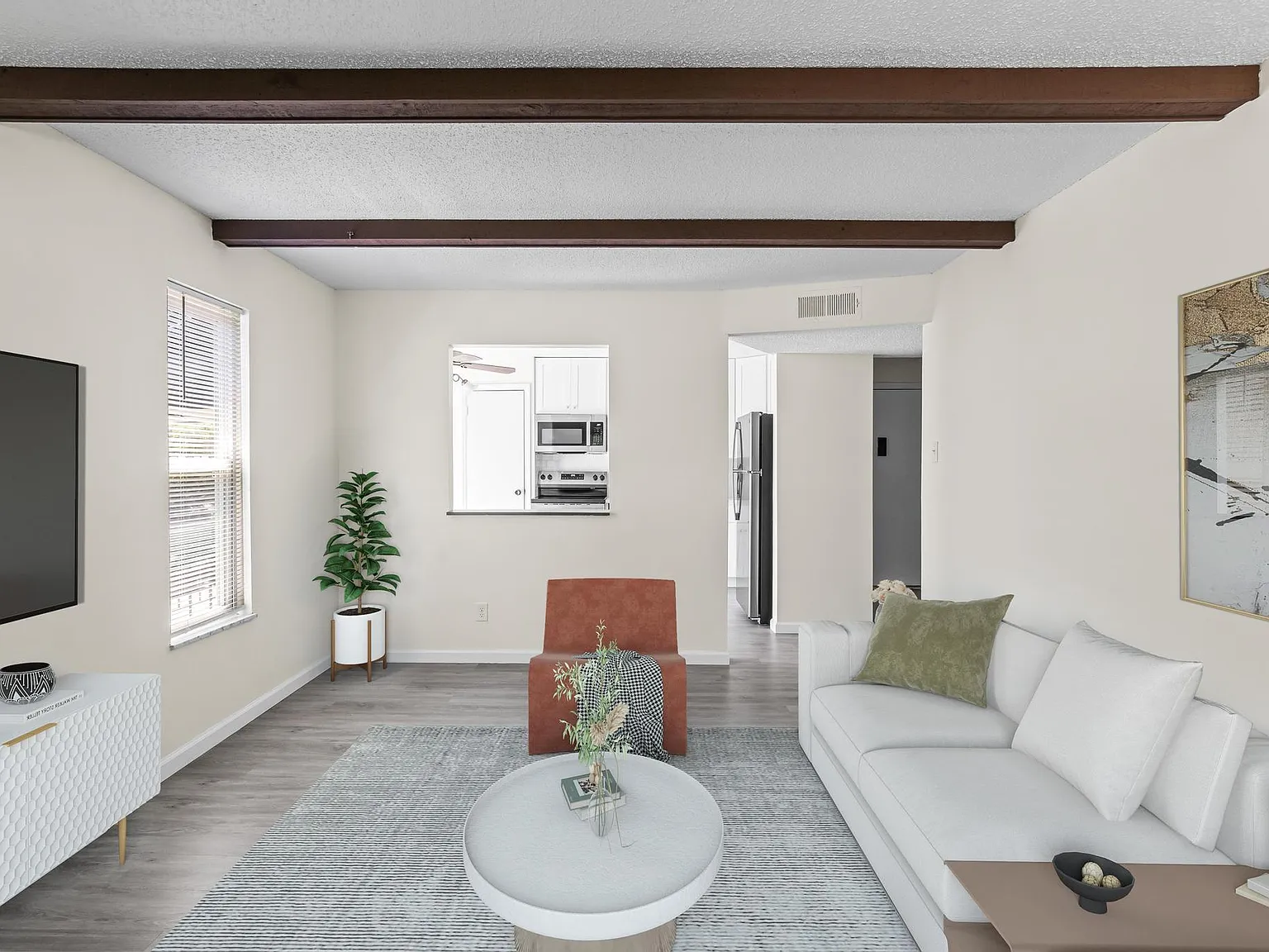 2 bed, 800 sqft, $1,595 — Photo 4