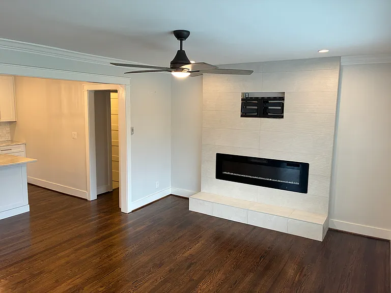 801 Grove St — Photo 10