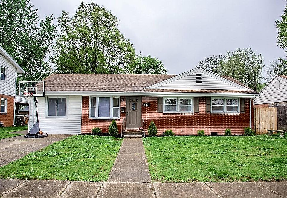 1st image of 627 Amherst Dr