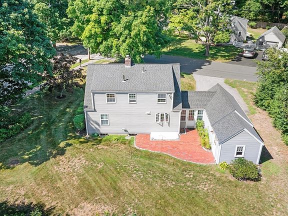 4th image of 66 Prospect St