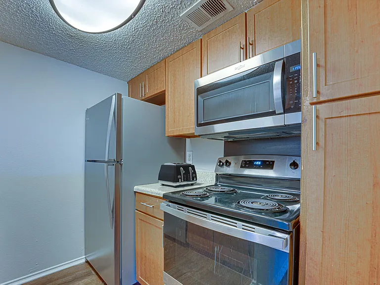 Timberglen Apartments — Photo 27
