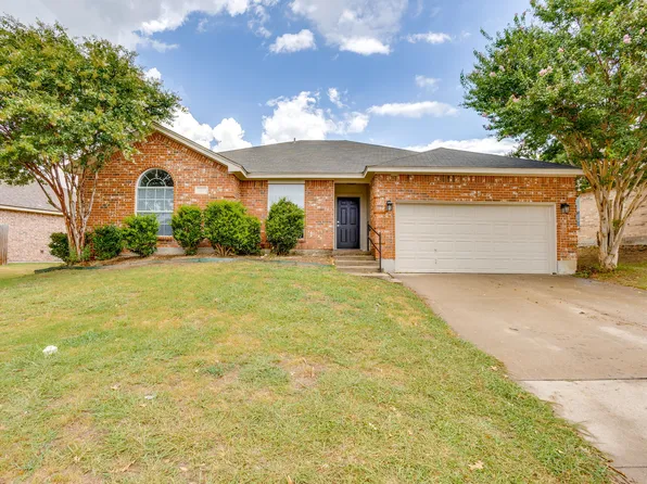 213 Carriage Dr, Willow Park, TX 76087