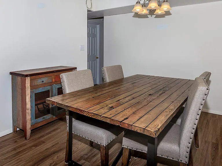 North Wood Apartments — Photo 10