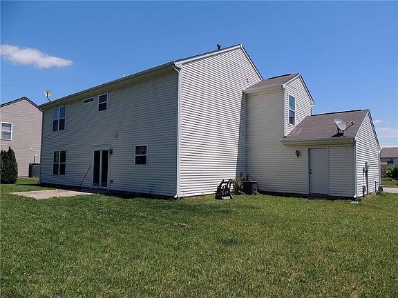 2nd image of 884 Quillen Ct