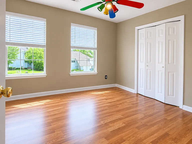 314 Country Club Dr — Photo 11