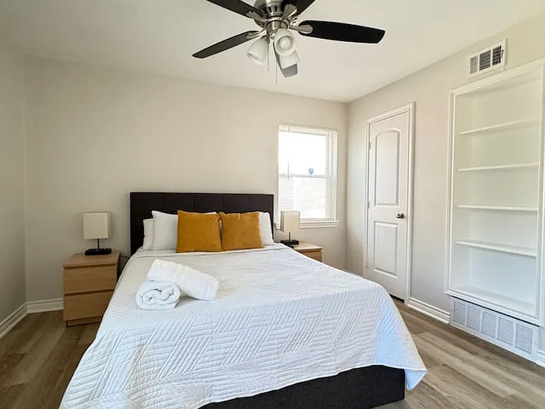 Topaz Ln — Photo 15