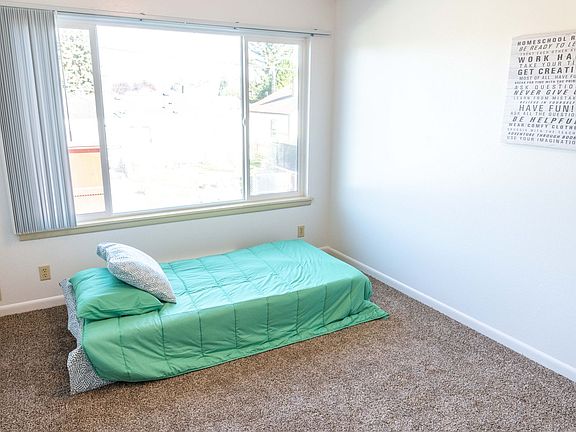 4th image of 44 5th St NE APT 10