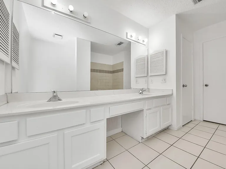 15534 Weldon Dr — Photo 27