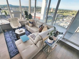 777 Herald St #2104, Victoria, BC V8T 0C7