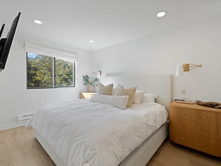 2025 Canyons Resort Dr #V7 — Photo 10