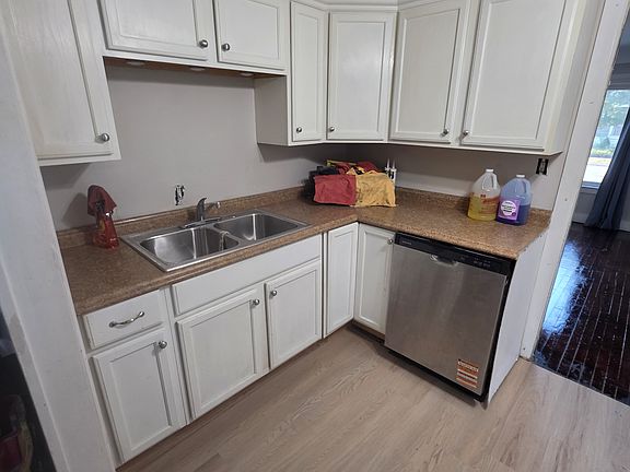 4th image of 67 W Garfield Ave