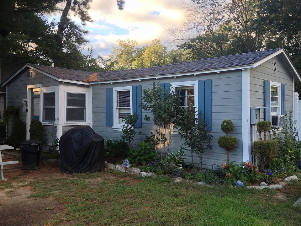 outside view of cottage