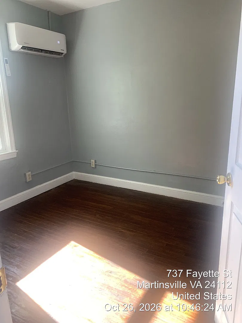 737 Fayette St - B — Photo 2