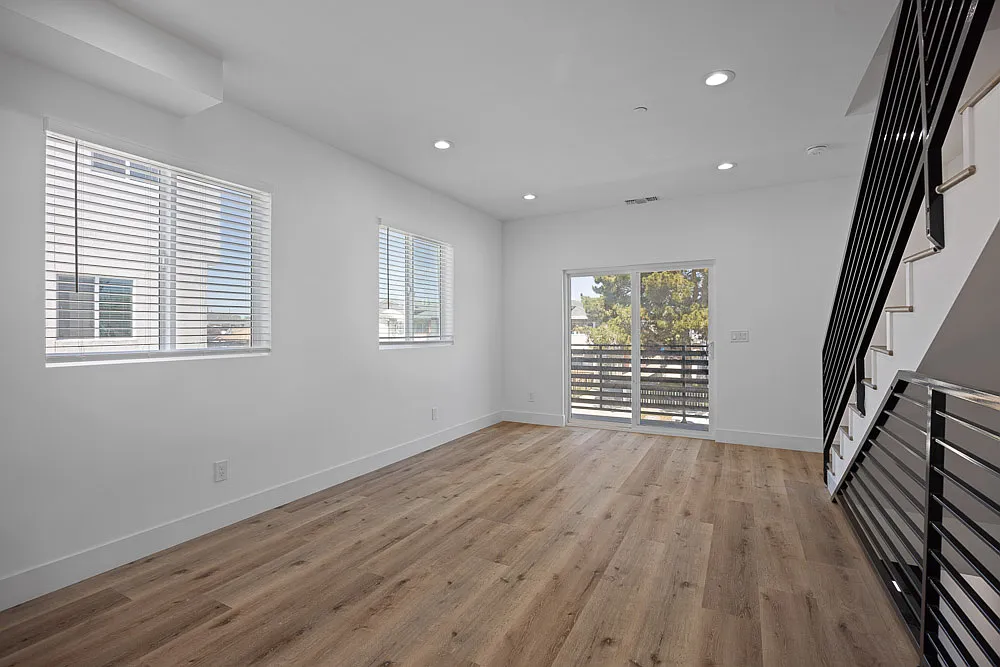 4 bed, 1620 sqft, $4,300 — Photo 3
