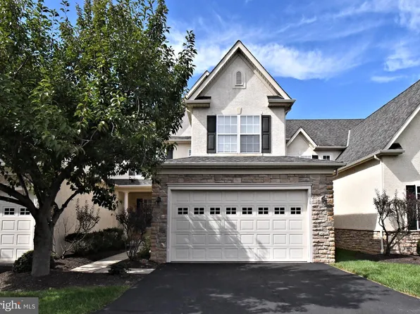 590 Hidden Lair Dr, Blue Bell, PA 19422