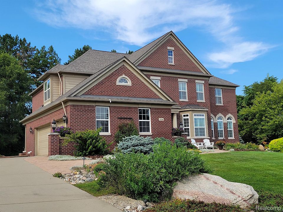 1st image of 18744 Grande Vista Dr