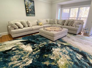 320 Brantley Rd, Sandy Springs, GA 30350