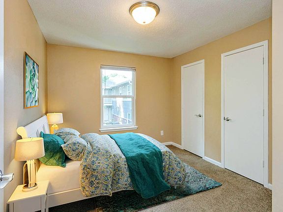 5th image of 614 N Water Ave #3061022
