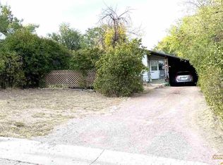 2314 Wilson Ave, Hot Springs, SD 57747