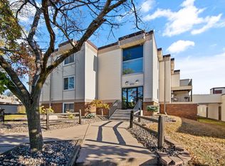 10720 Rockford Rd APT 101, Plymouth, MN 55442