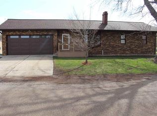 404 Lake St, Webb, IA 51366