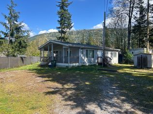 6222 Shamrock Rd, Maple Falls, WA 98266