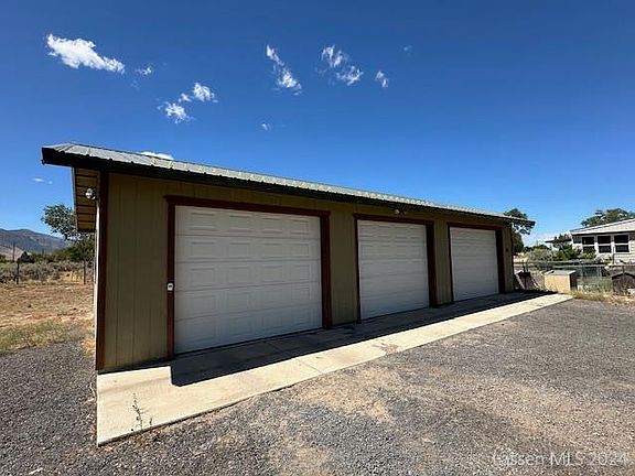 3rd image of 446-470 Pioneer Ln