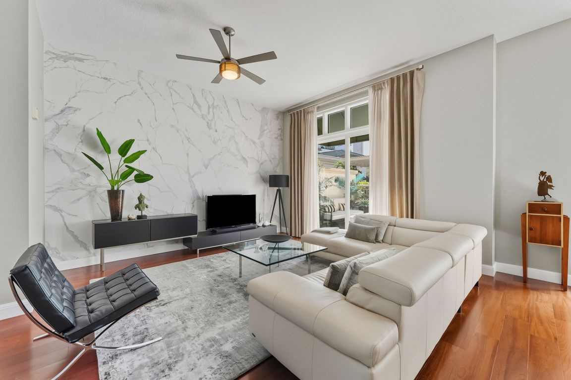 next background image