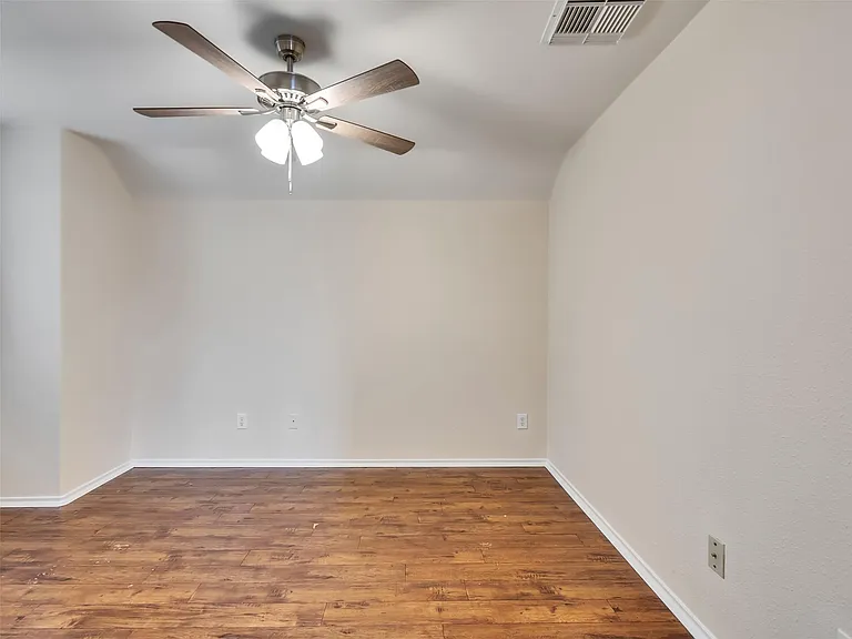 4203 Keystone Trl — Photo 26