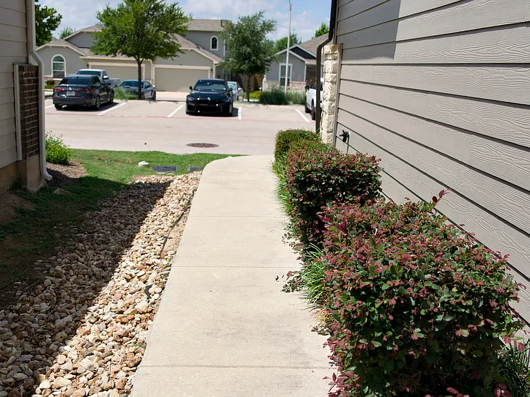 14309 Frankel Loop #20A — Photo 2
