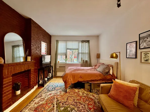 328 East 77th Street image 1 of 5